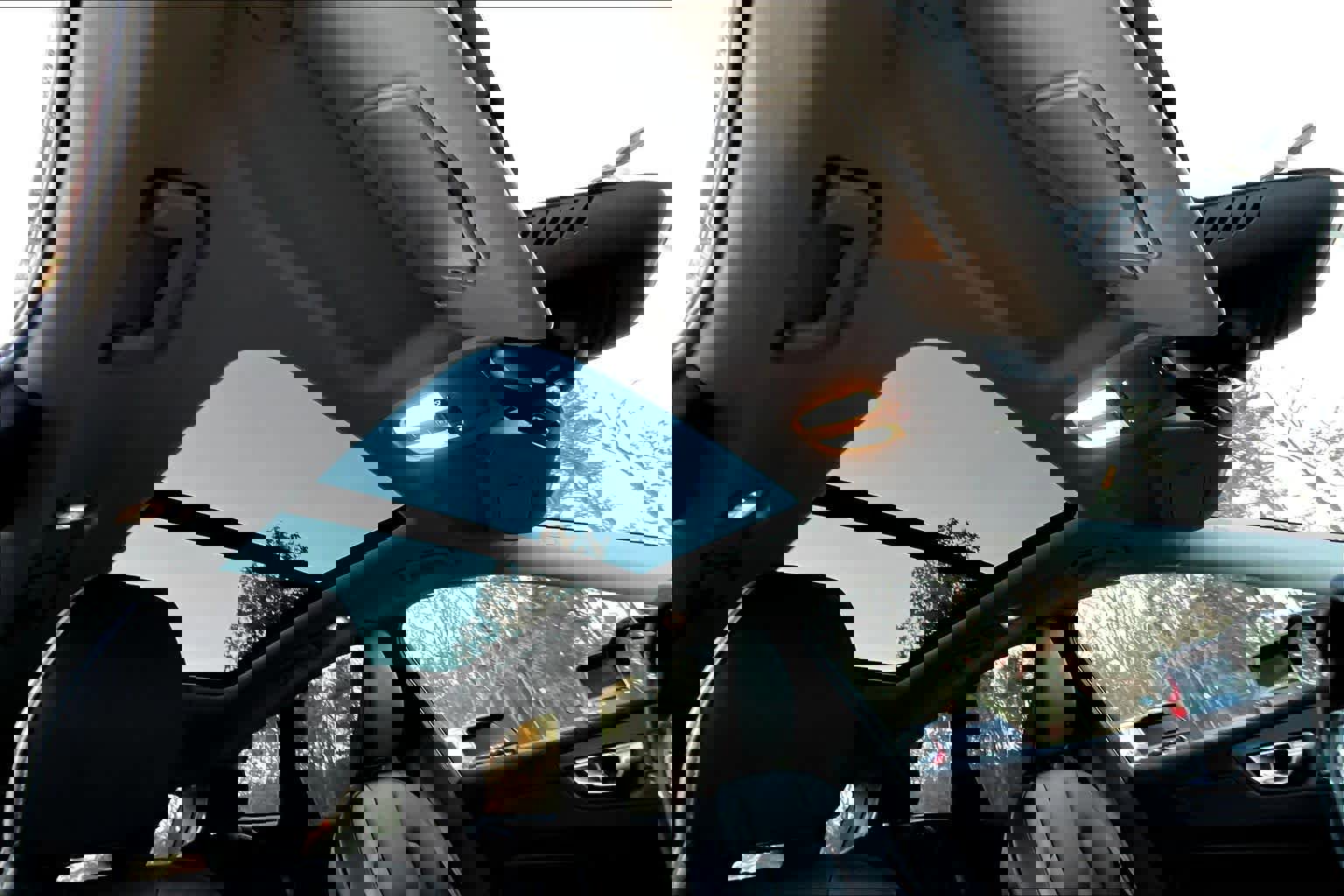 Certified 2024 Volvo XC60 B5 Plus w/ Protection Package Premier image 14