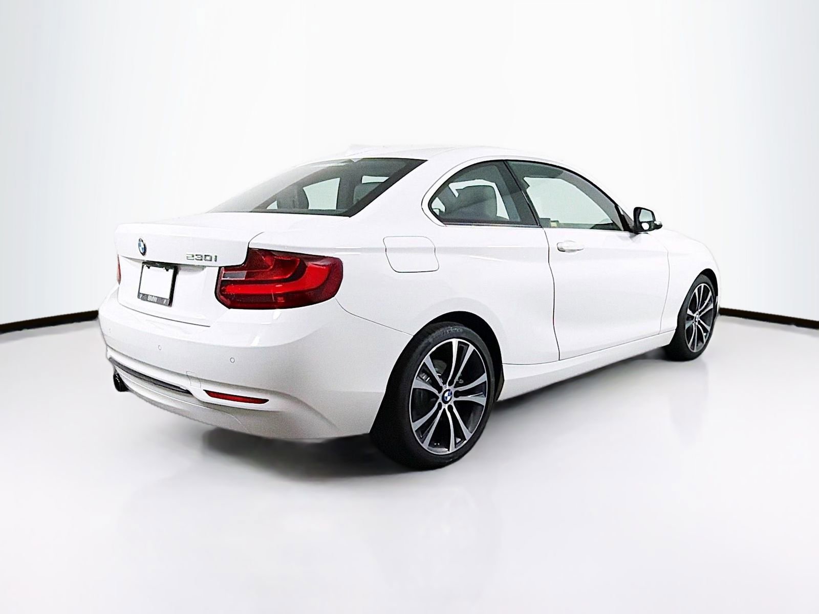 Used 2017 BMW 230i Coupe RWD image 7