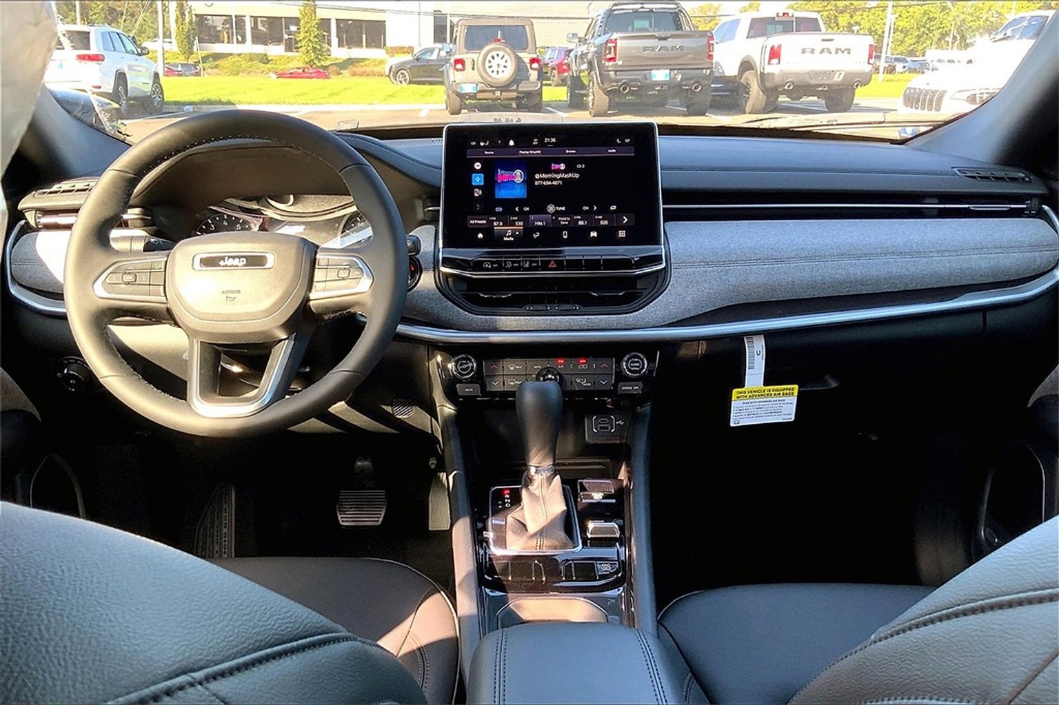 New 2023 Jeep Compass Latitude w/ Sun and Sound Group image 7