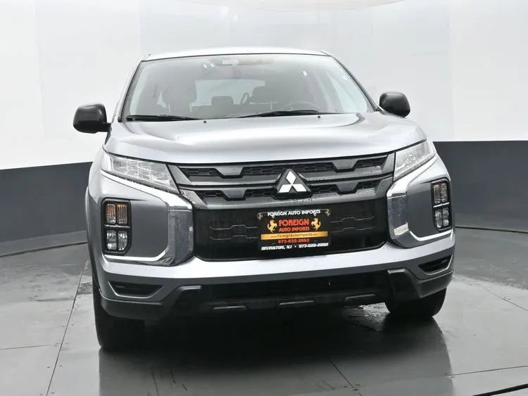 Used 2025 Mitsubishi Outlander Sport LE image 3