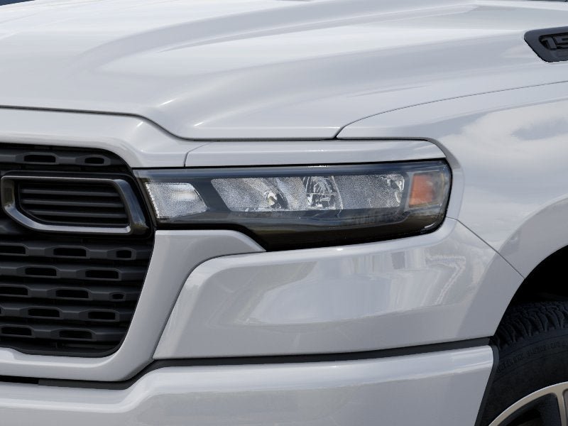 New 2026 RAM 1500 Express AWD/4WD image 10