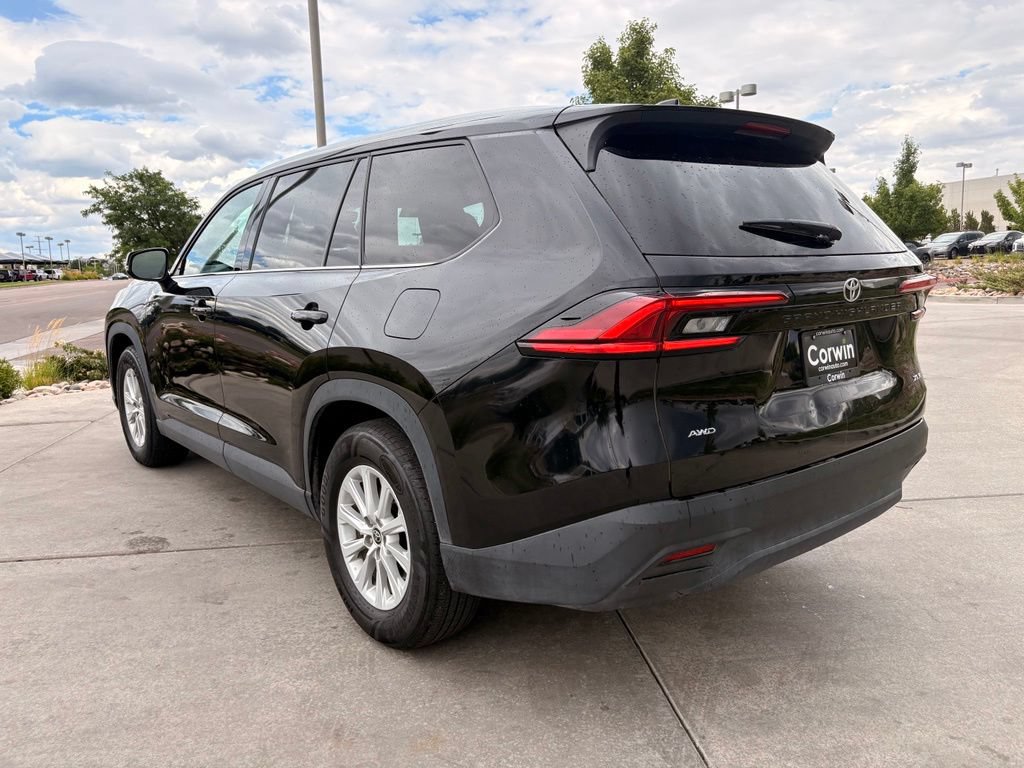 Used 2025 Toyota Grand Highlander AWD image 5