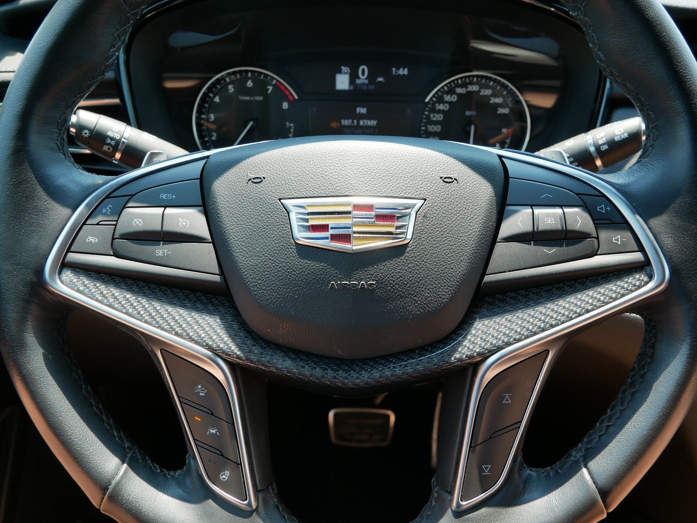 Used 2024 Cadillac XT5 Sportv w/ LPO, Floor Liner Package AWD/4WD image 23
