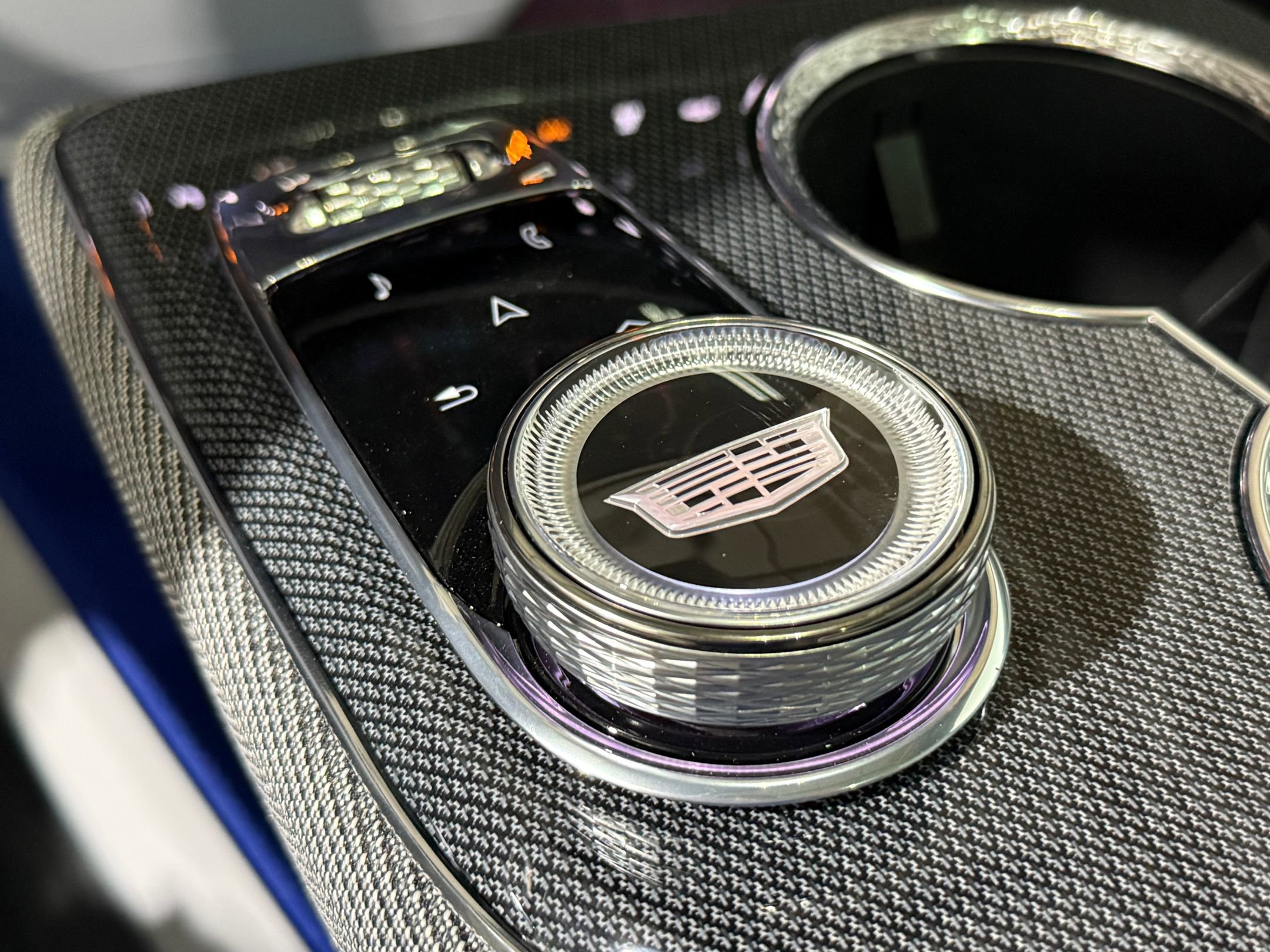 New 2026 Cadillac Optiq Sport 1 image 32