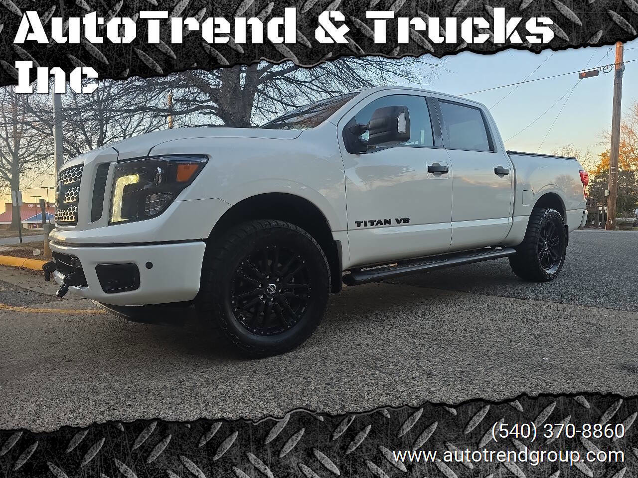 Used 2018 Nissan Titan XD image 1