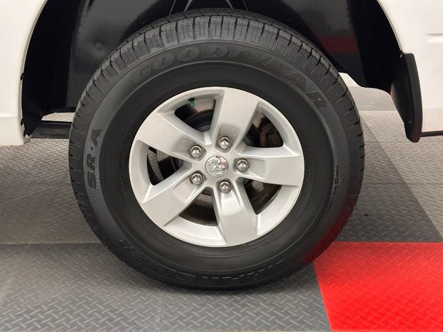 Used 2019 RAM 1500 Classic SLT AWD/4WD image 22