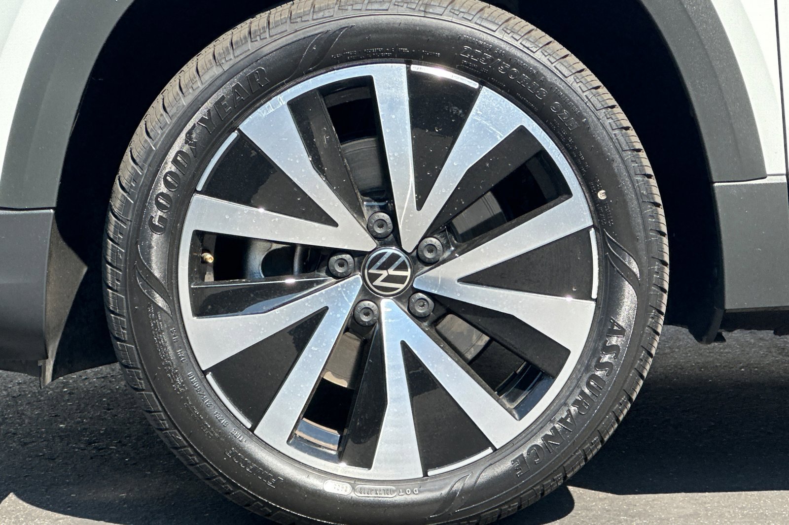 Used 2022 Volkswagen Taos SE image 26