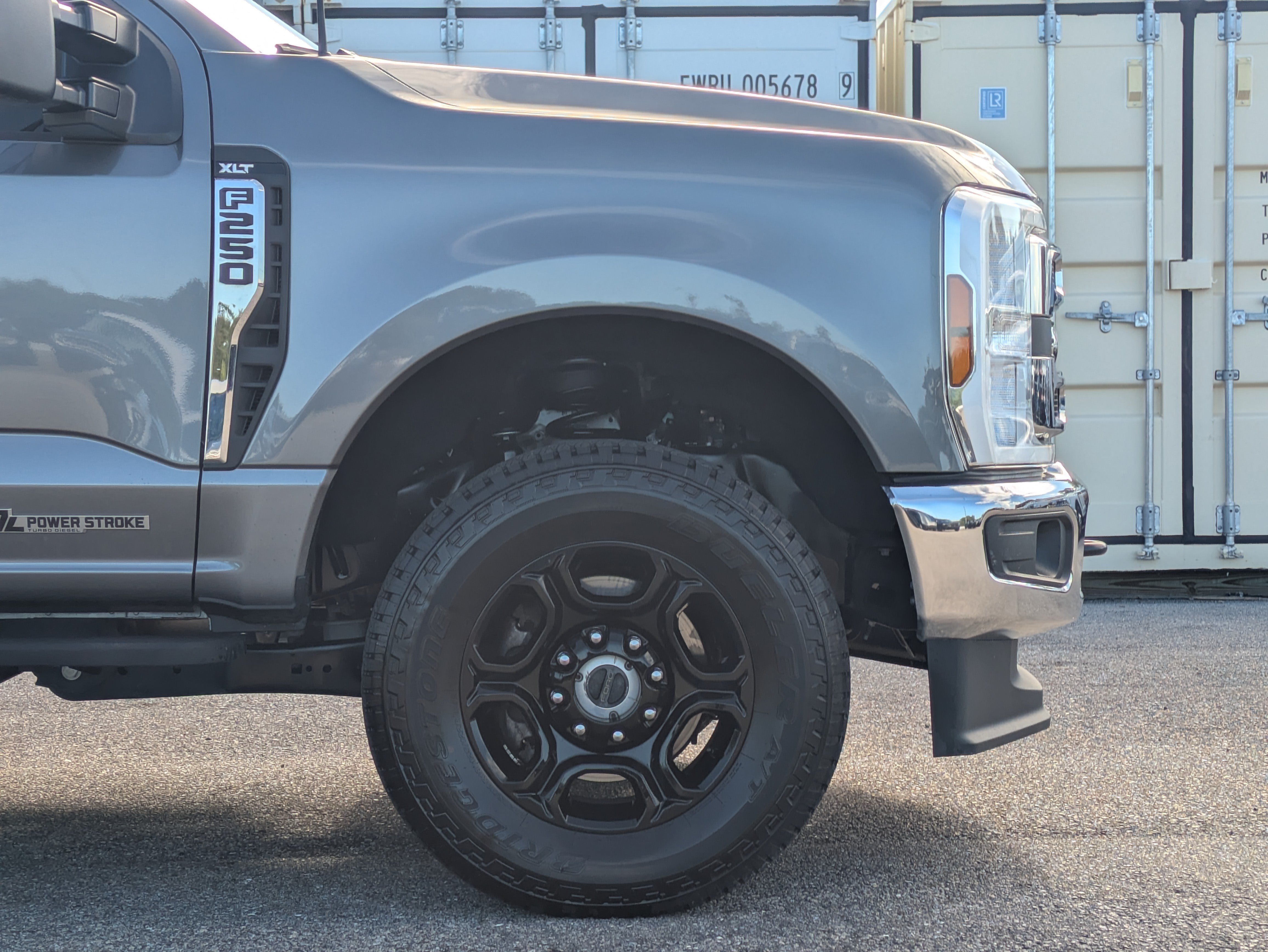 Used 2025 Ford F250 XLT w/ FX4 Off-Road Package AWD/4WD image 12