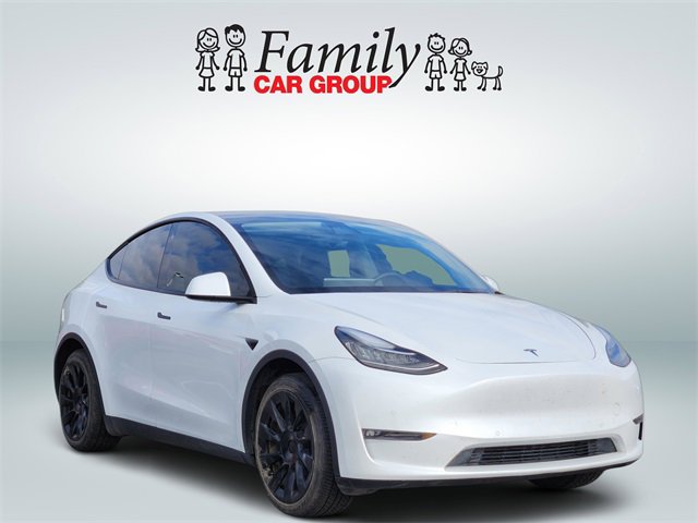 Used 2022 Tesla Model Y Long Range image 2