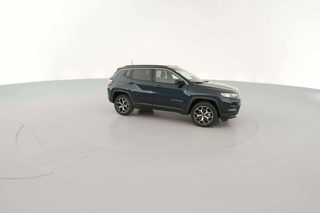 New 2026 Jeep Compass Limited image 15