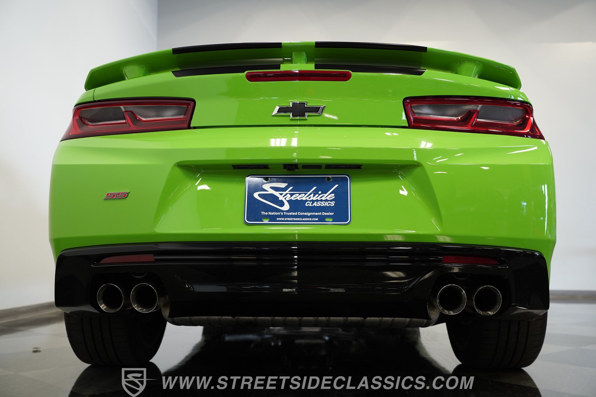 Used 2017 Chevrolet Camaro SS RWD image 32