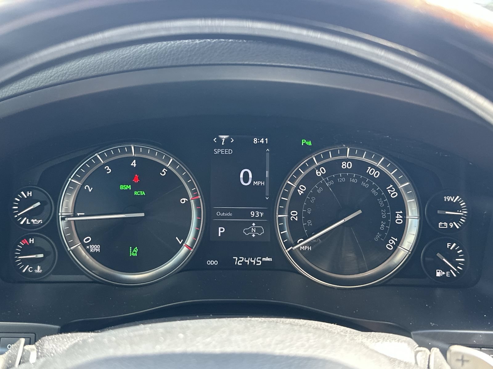 Used 2021 Lexus LX 570 4WD w/ Luxury Package image 23