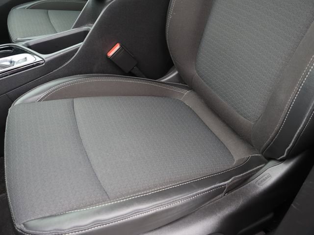 Used 2020 Buick Encore GX Preferred w/ Cold Weather Comfort Package FWD image 16