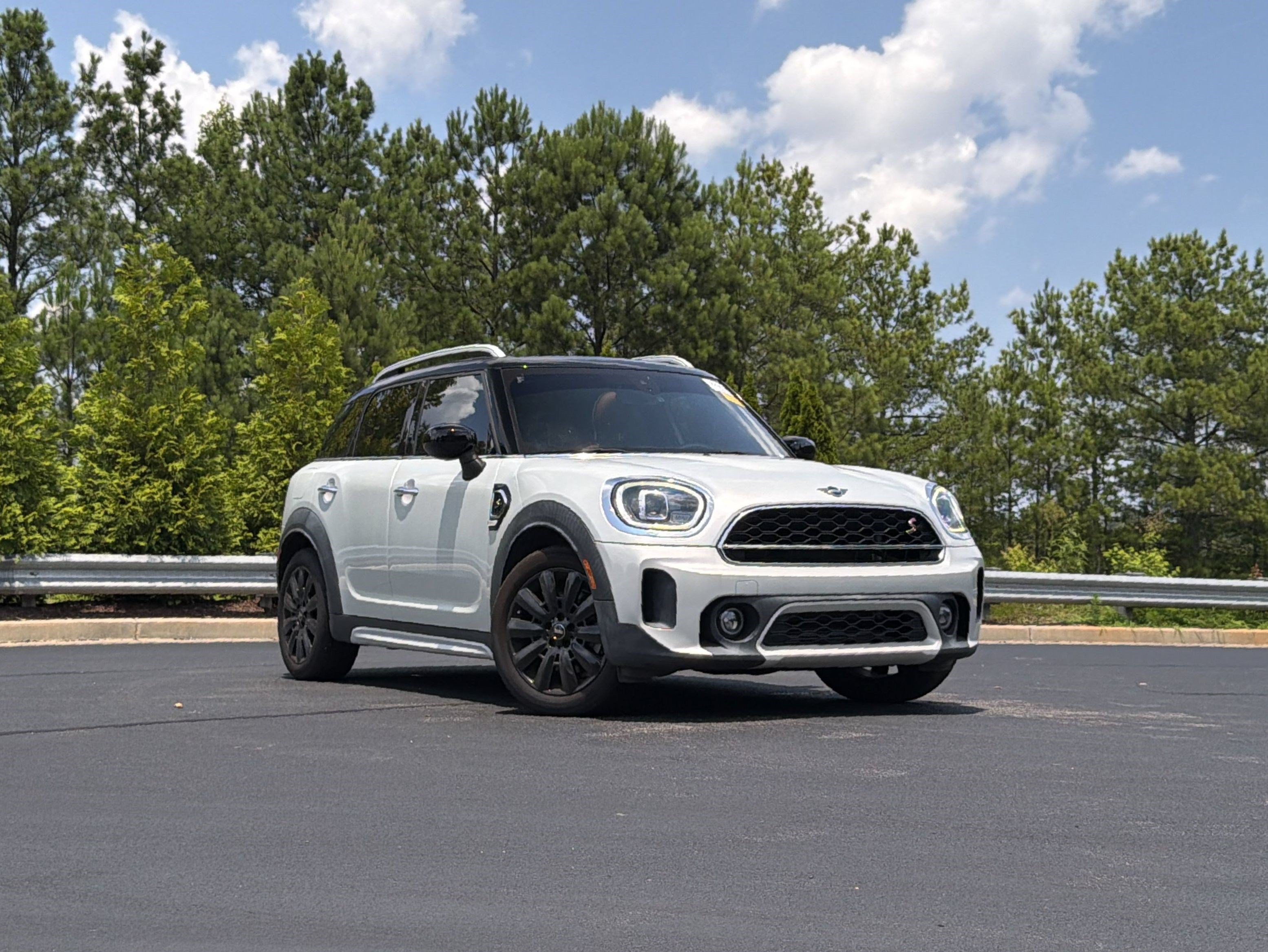 Used 2023 MINI Cooper Countryman S w/ Signature Upholstery Package FWD image 2