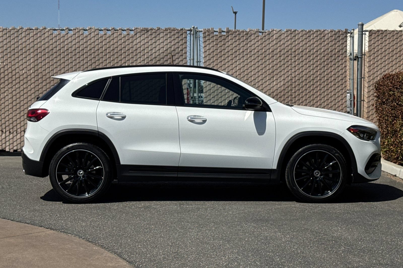 Used 2022 Mercedes-Benz GLA 250 4MATIC image 3