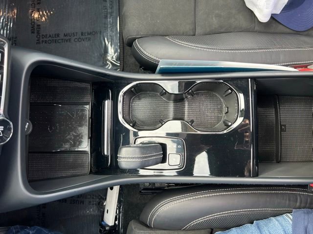 Used 2021 Volvo XC40 P8 Recharge w/ Advanced Package image 35