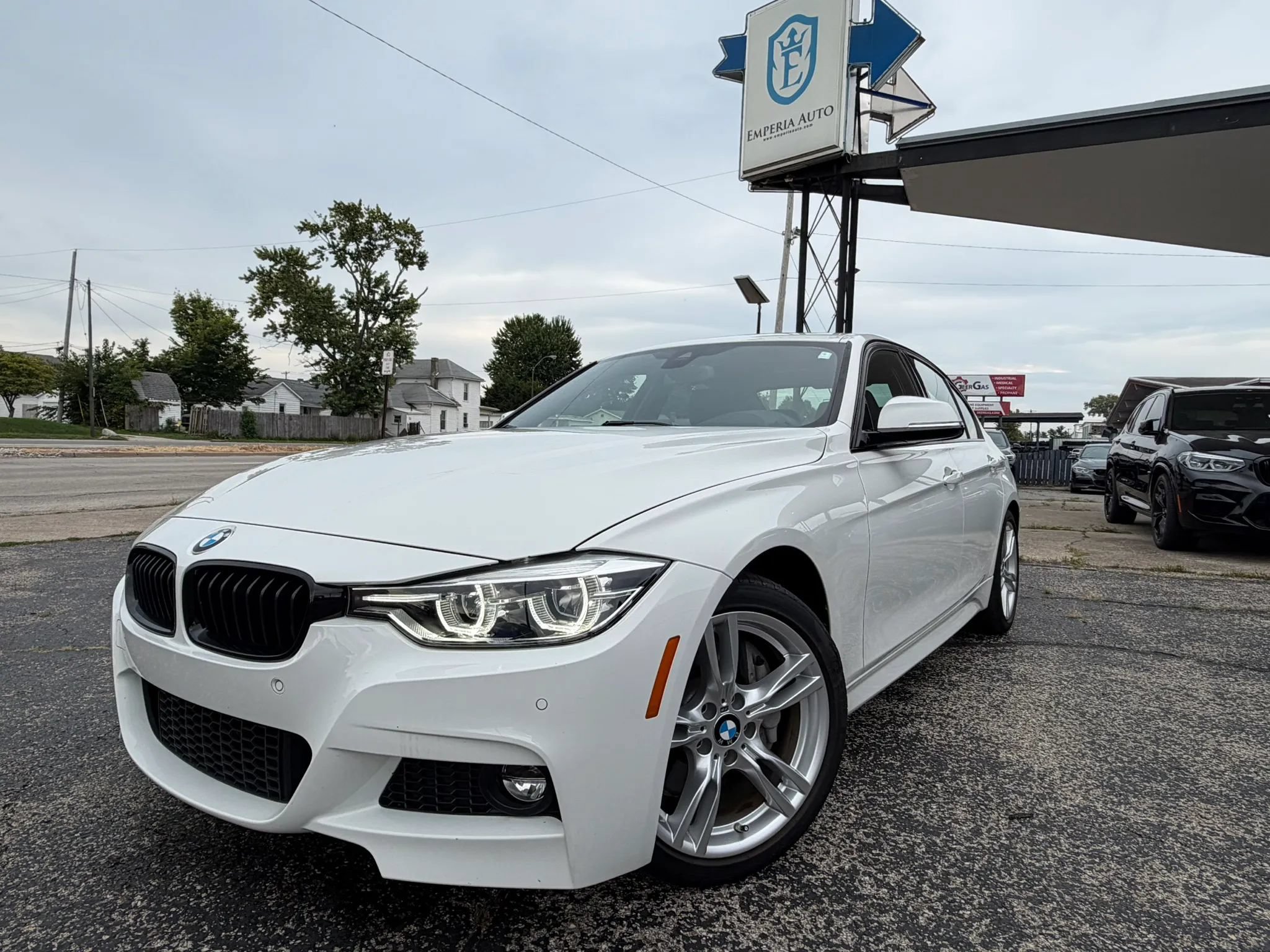 Used 2018 BMW 340i Sedan w/ Premium Package RWD image 1