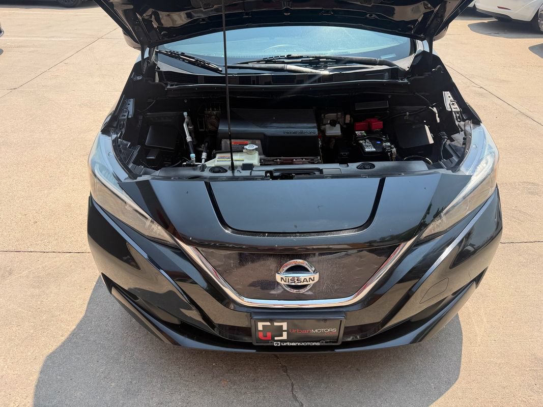 Used 2018 Nissan Leaf SV w/ Protection Package FWD image 21