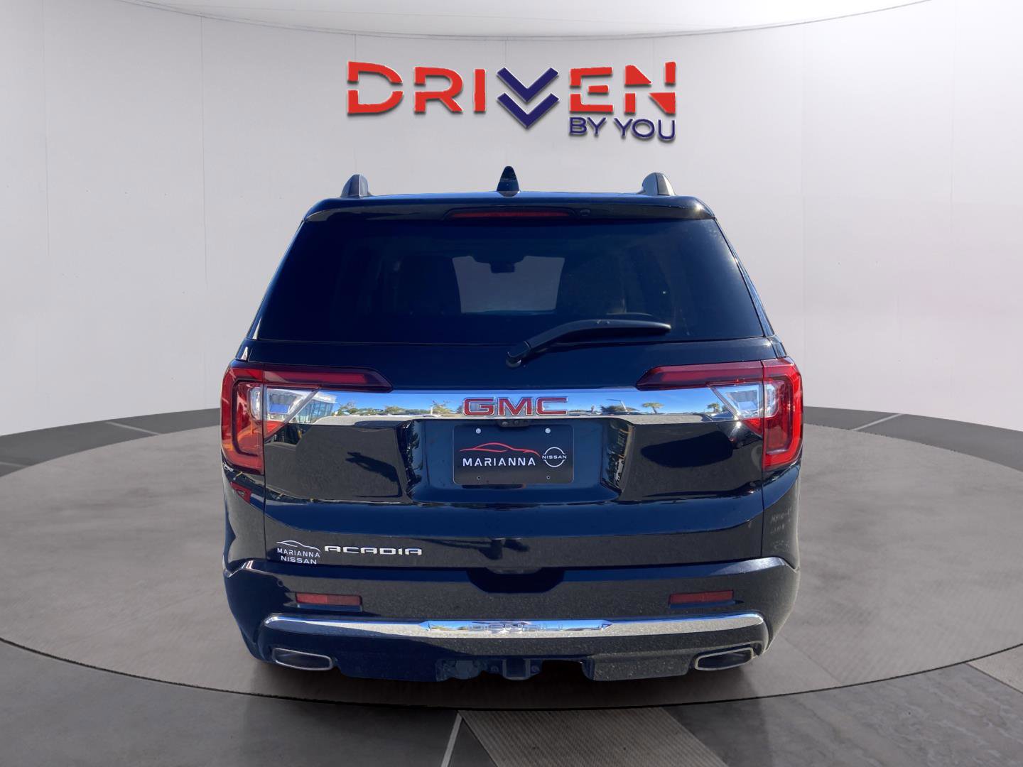 Used 2023 GMC Acadia Denali w/ Denali Ultimate Package image 5