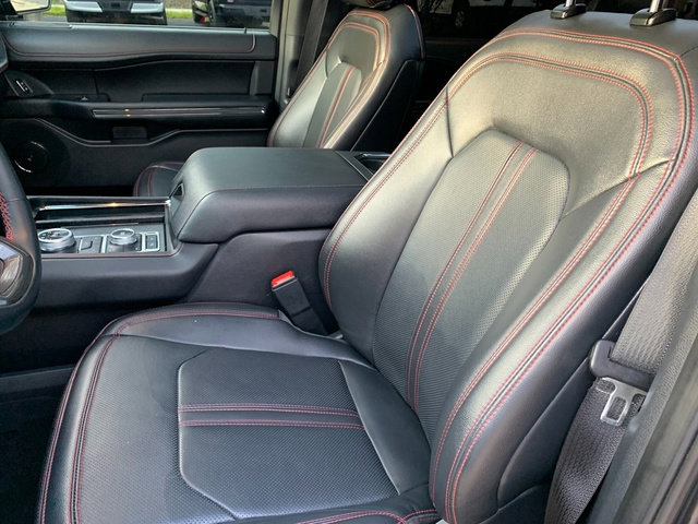 Used 2023 Ford Expedition Limited image 20