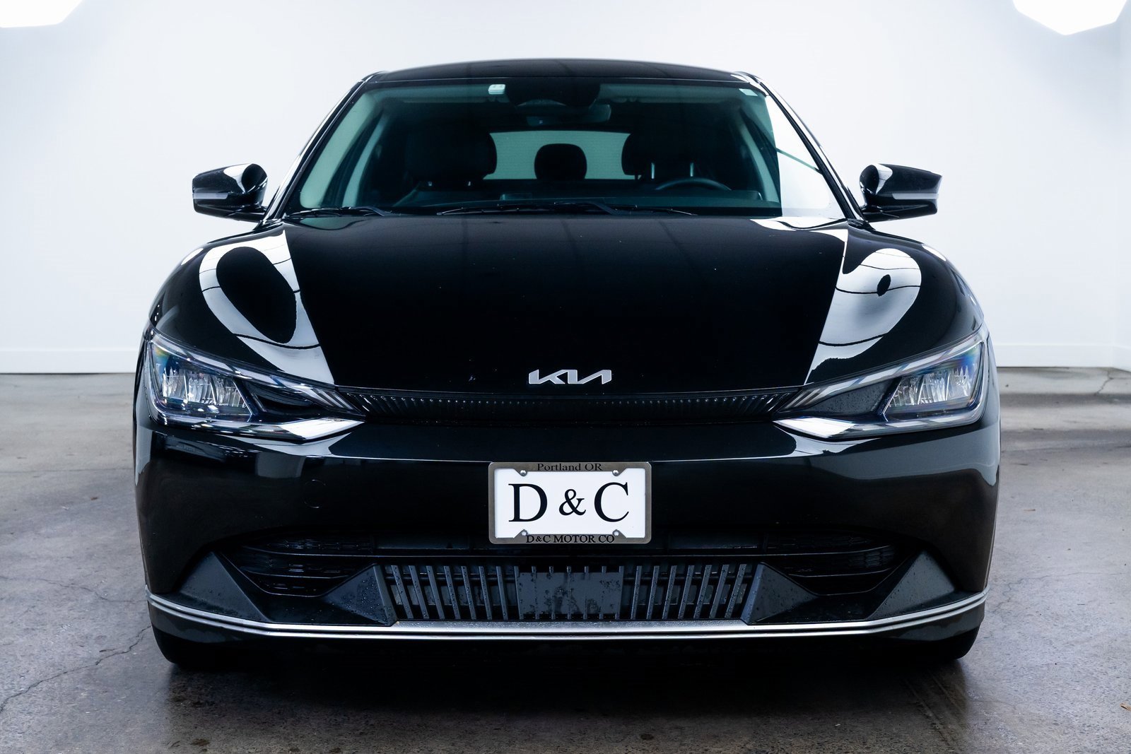 Used 2024 Kia EV6 Light image 2