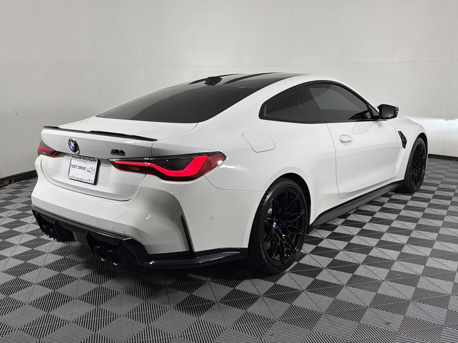 Used 2024 BMW M4 Competition w/ Executive Package RWD image 7