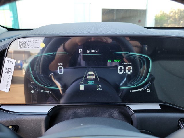 New 2026 Kia Niro FWD image 12
