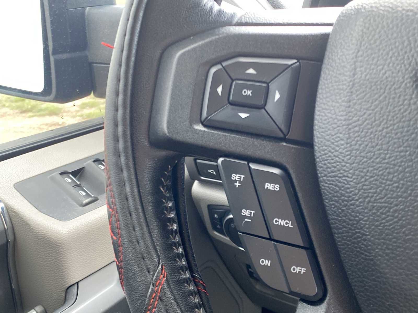 Used 2018 Ford F150 XLT w/ Equipment Group 302A Luxury AWD/4WD image 31