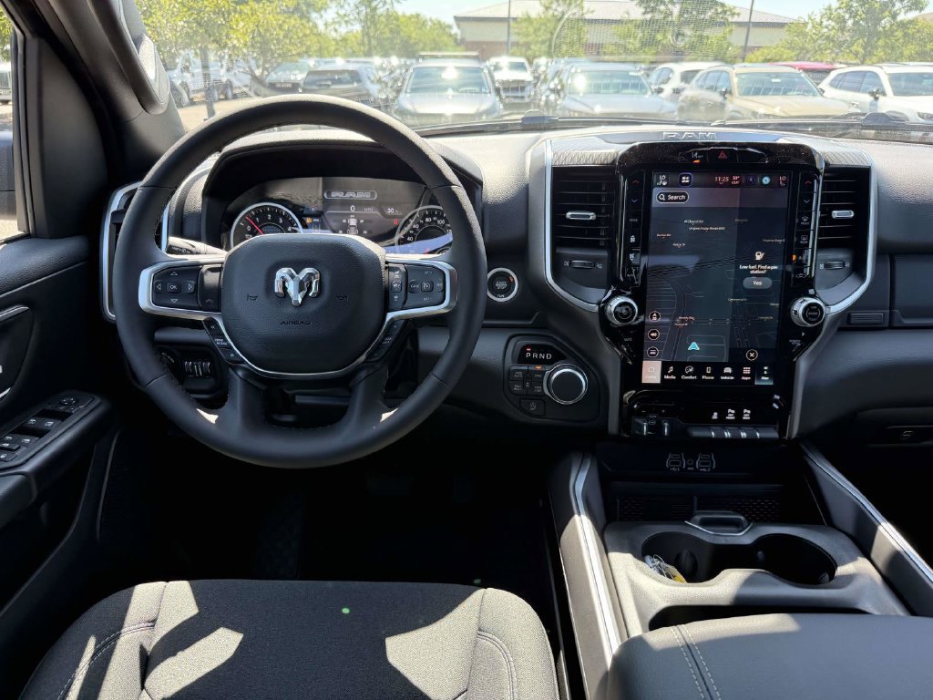 New 2026 RAM 1500 Big Horn AWD/4WD image 17