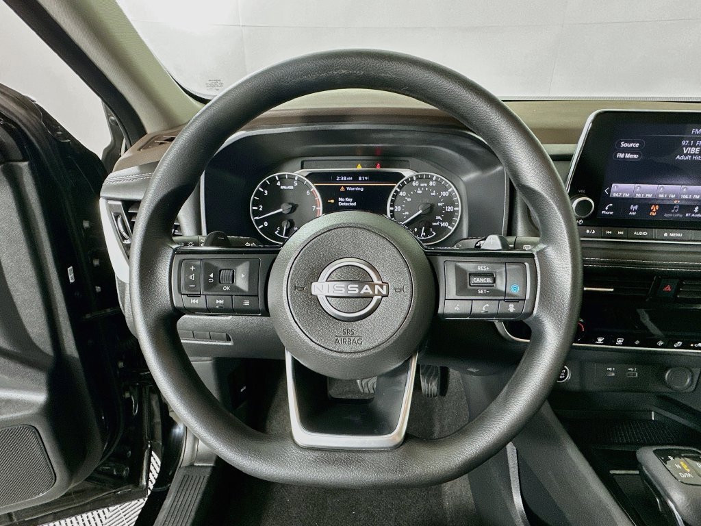 Used 2023 Nissan Rogue SV FWD image 11