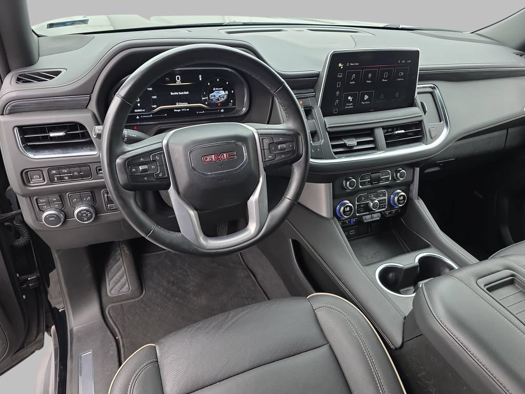 Certified 2023 GMC Yukon SLT w/ SLT Luxury Package AWD/4WD image 18