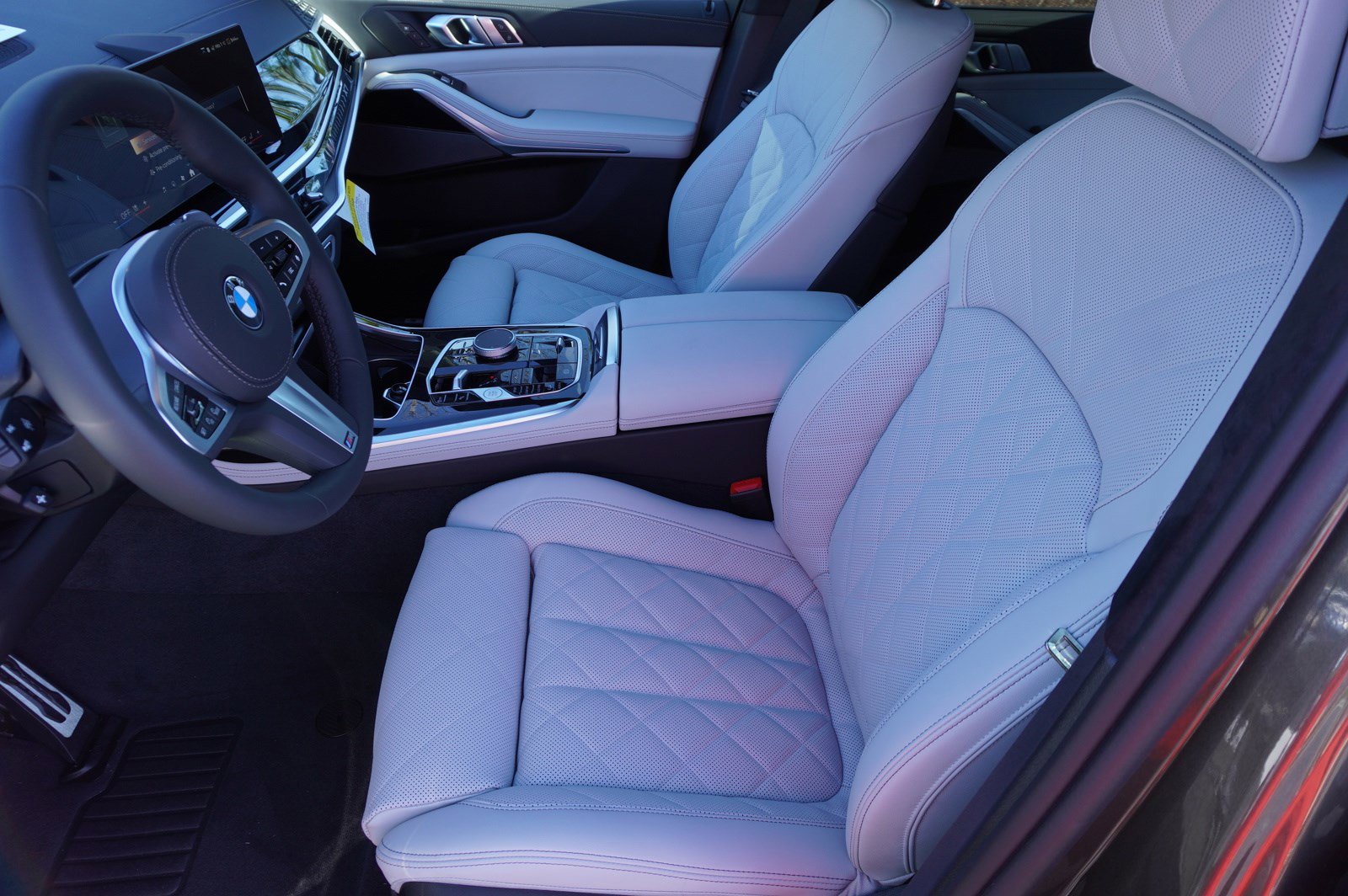 New 2025 BMW X7 xDrive40i w/ M Sport Package image 22