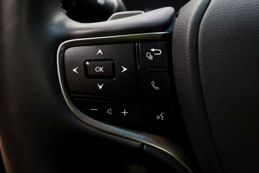 Used 2023 Lexus ES 250 w/ Premium Package image 26