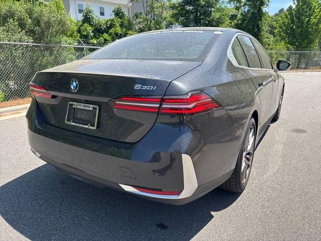 Certified 2025 BMW 530i RWD image 5