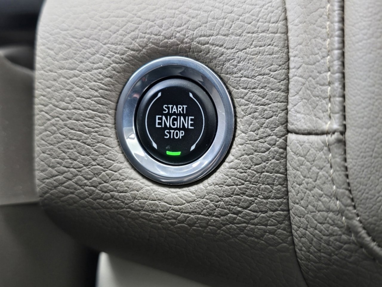 Used 2023 GMC Yukon Denali w/ Max Trailering Package AWD/4WD image 30