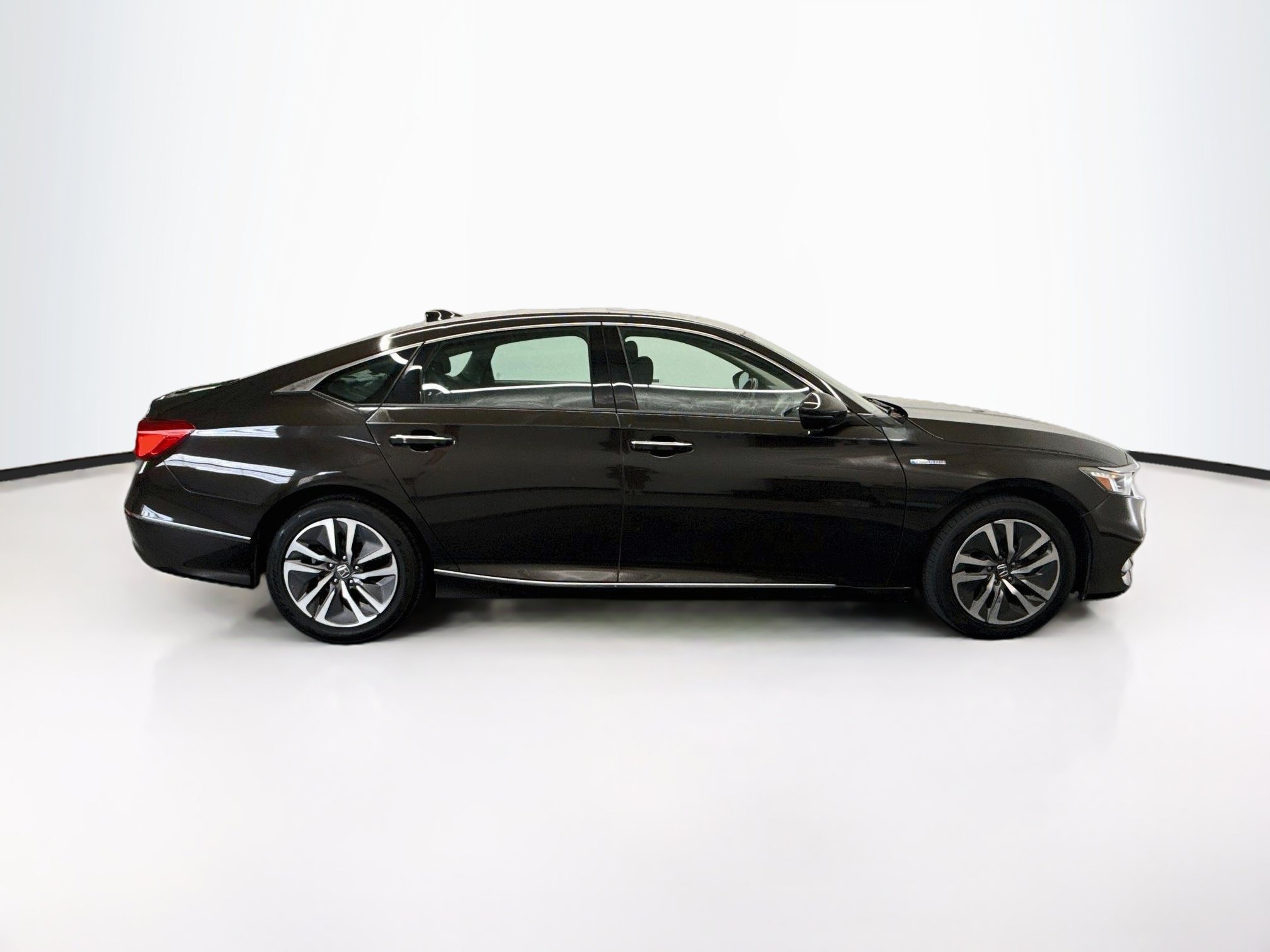 Used 2018 Honda Accord Touring image 10