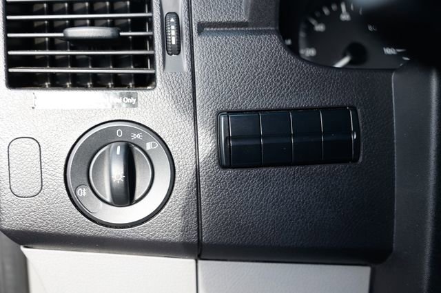 Used 2016 Mercedes-Benz Sprinter 2500 image 35