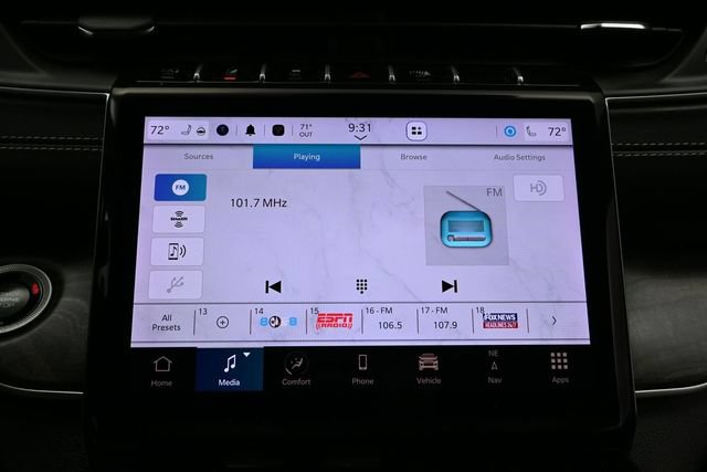 Used 2025 Jeep Grand Cherokee Limited w/ Black Appearance Package AWD/4WD image 33