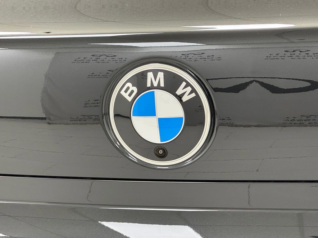Used 2025 BMW 740i xDrive image 44