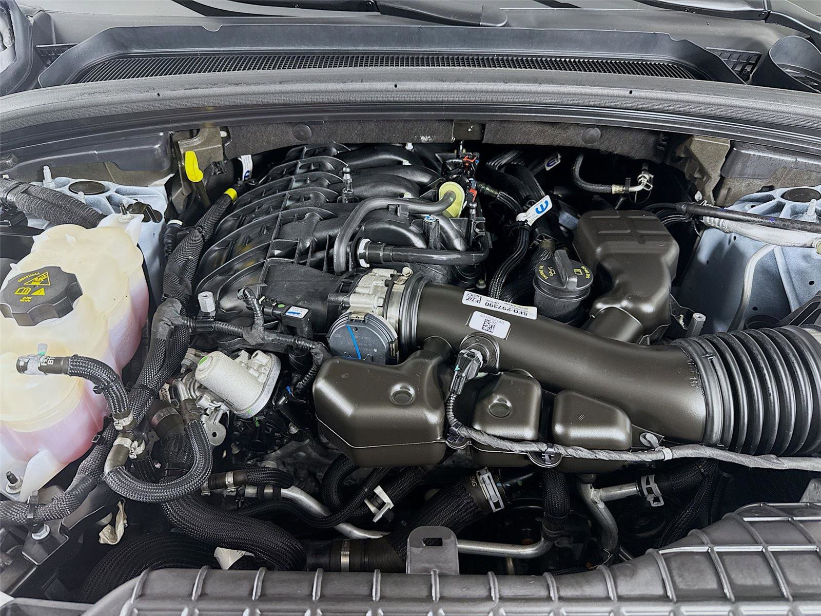 Used 2024 Jeep Grand Cherokee Laredo w/ Trailer Tow Package image 29