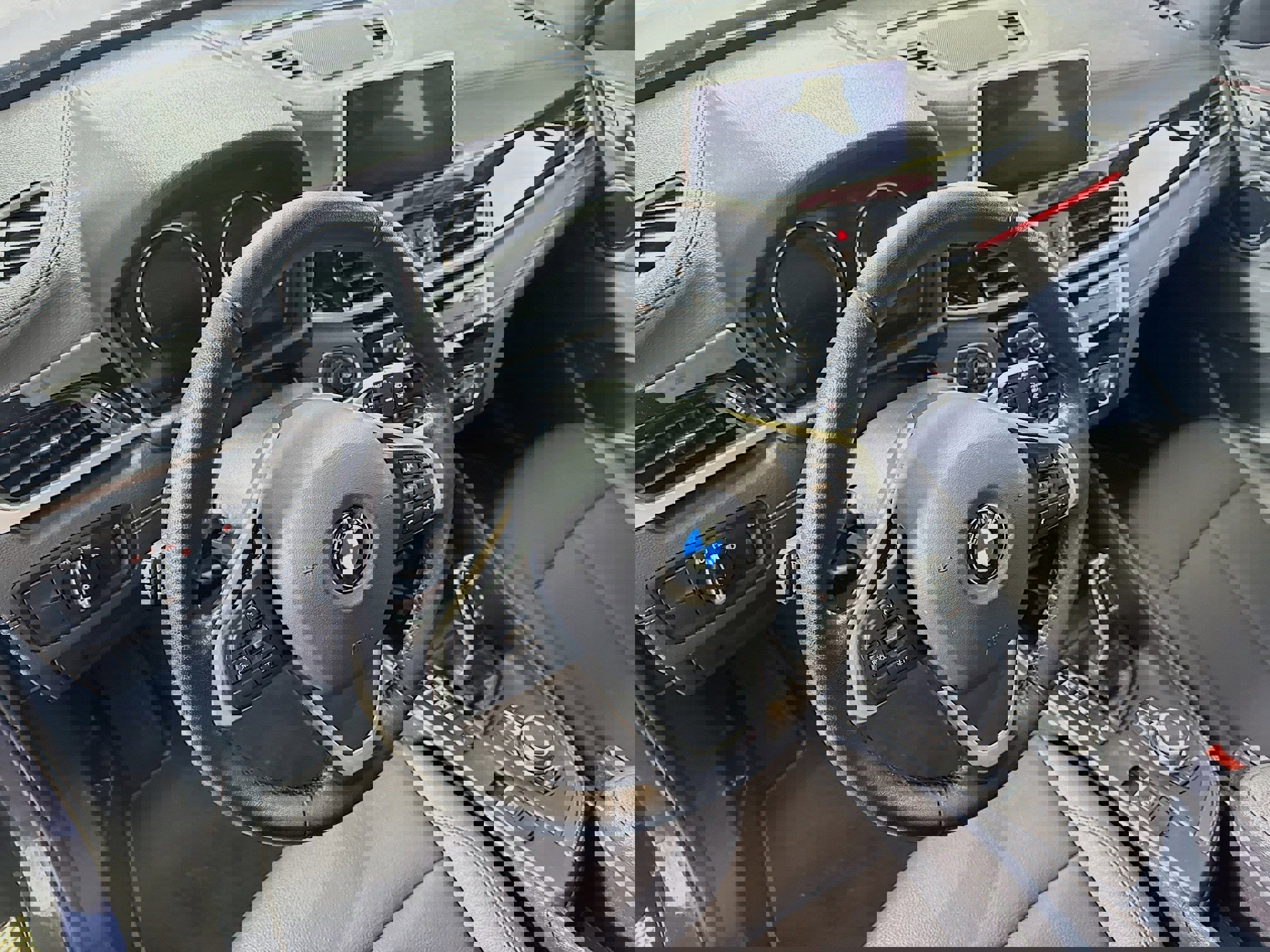 Used 2022 BMW X1 xDrive28i w/ Convenience Package image 13