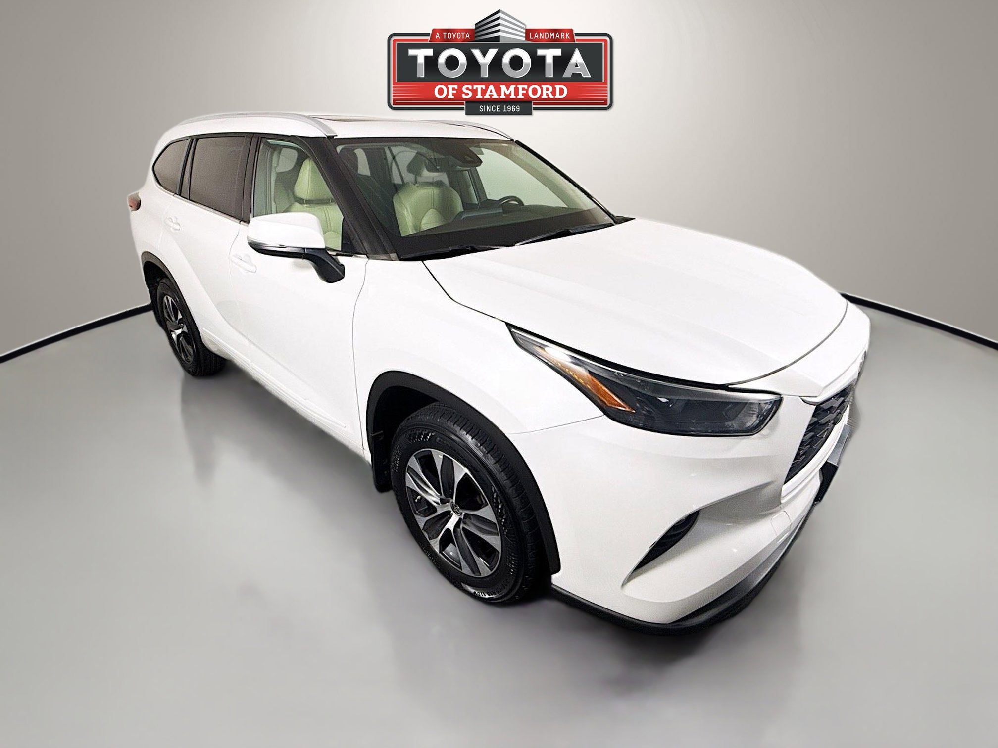 Certified 2022 Toyota Highlander XLE