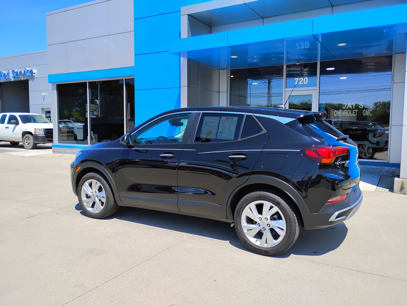 Used 2024 Buick Encore GX Preferred w/ Comfort Package FWD image 10