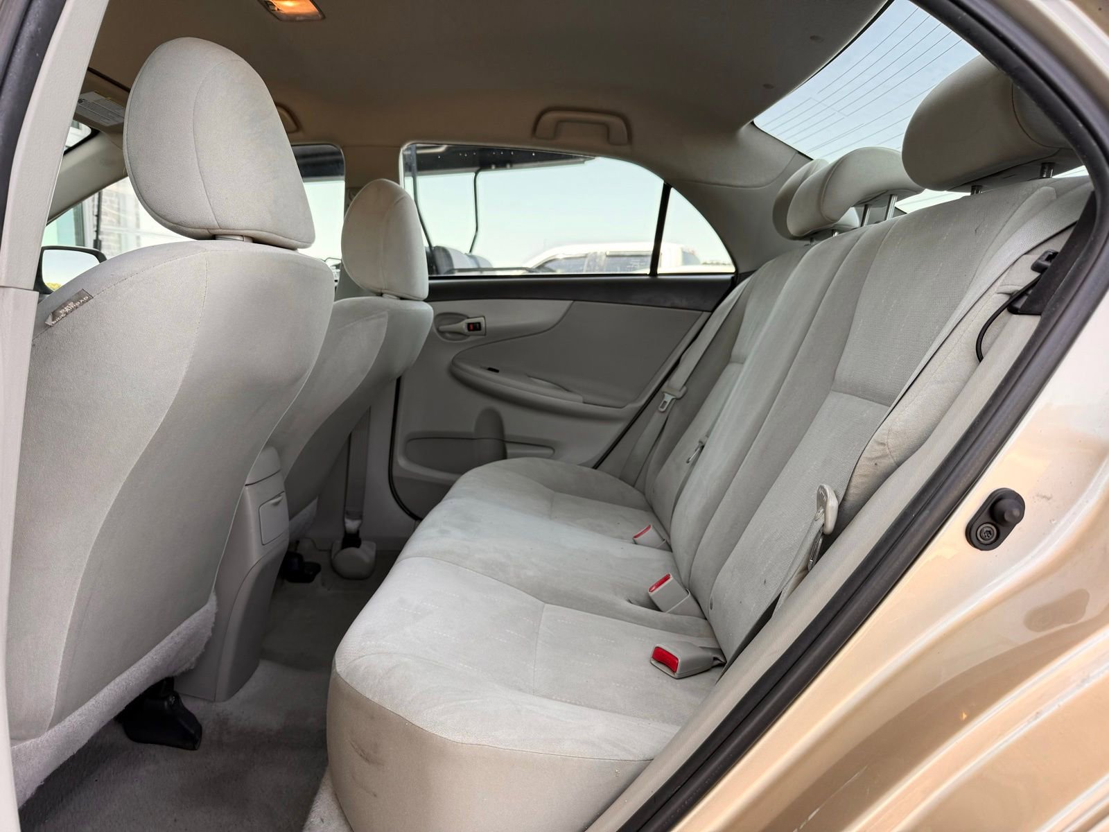 Used 2013 Toyota Corolla L FWD image 15