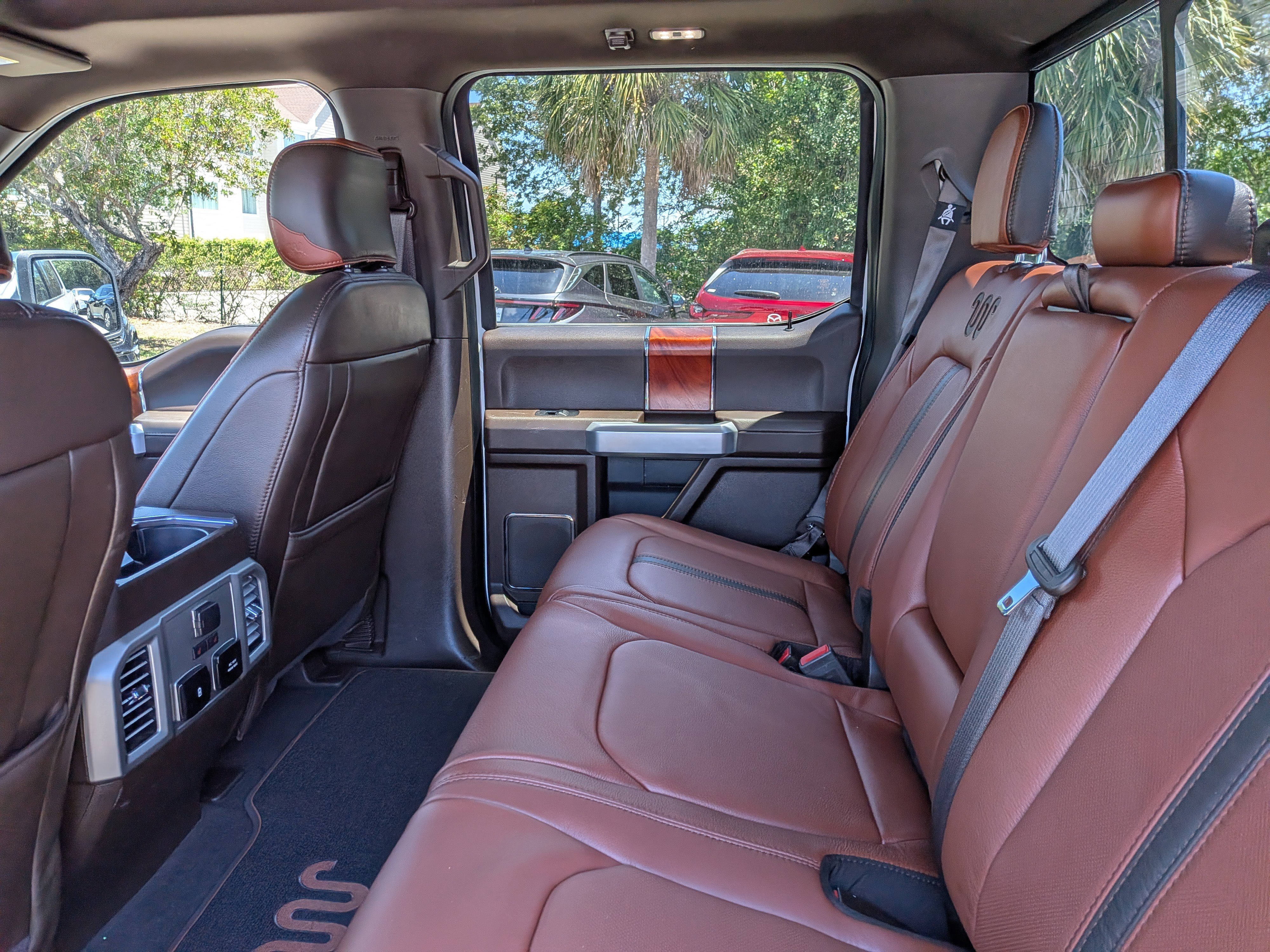 Used 2019 Ford F150 King Ranch w/ Equipment Group 601A Luxury AWD/4WD image 14