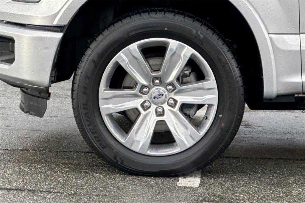 Used 2016 Ford F150 Platinum w/ Equipment Group 701A Luxury image 23