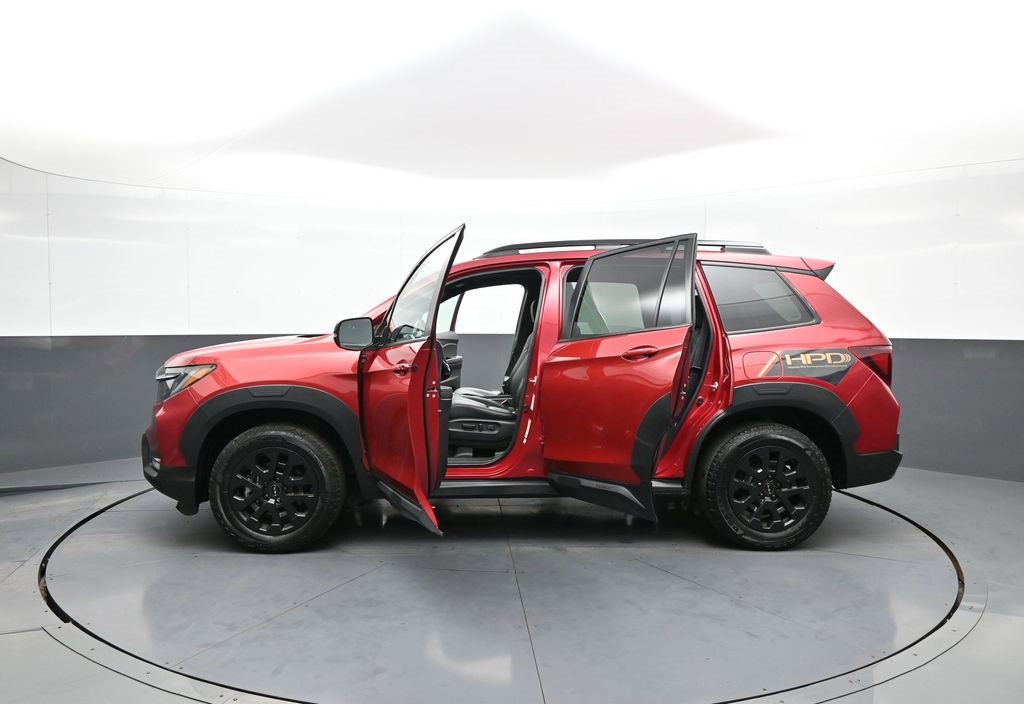 Certified 2023 Honda Passport TrailSport image 43