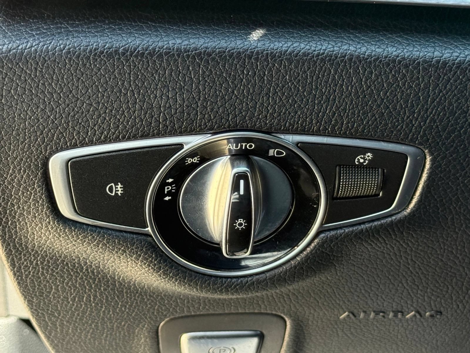 Used 2019 Mercedes-Benz E 300 image 27
