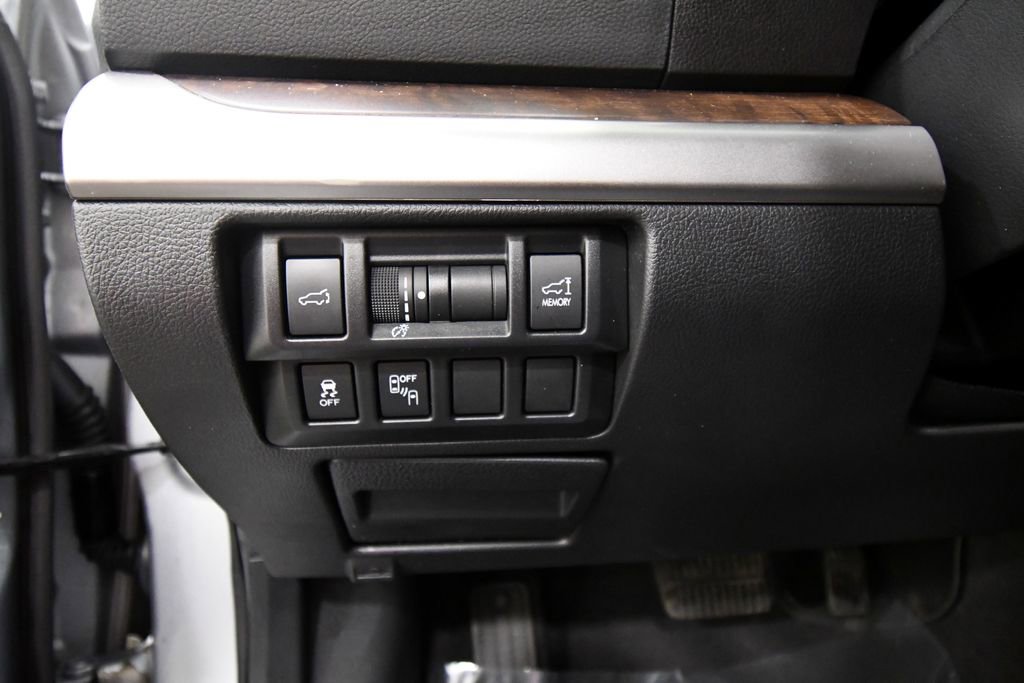 Used 2016 Subaru Outback 2.5i Limited image 19