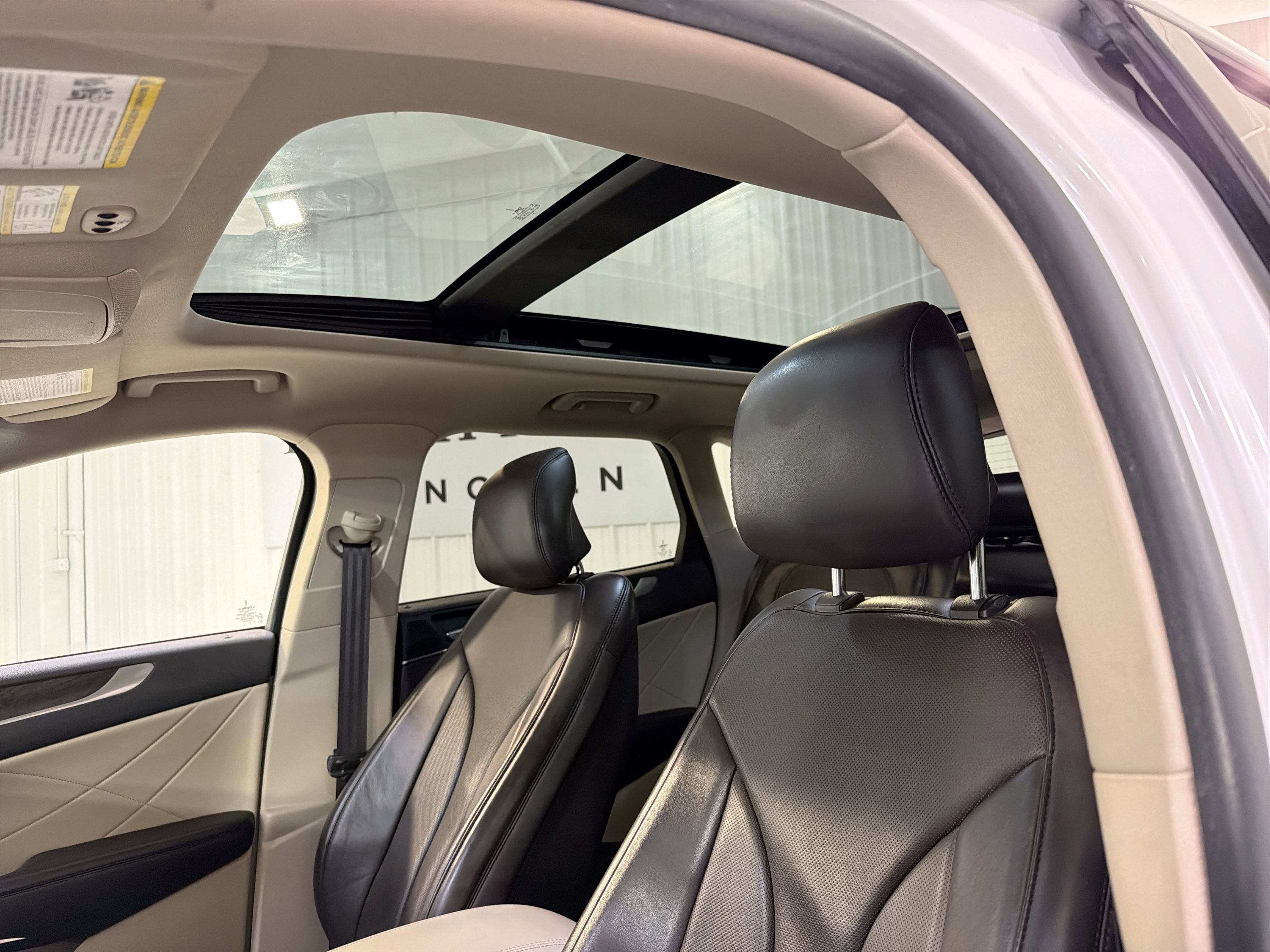 Used 2019 Lincoln MKC Reserve w/ MKC Climate Package image 24